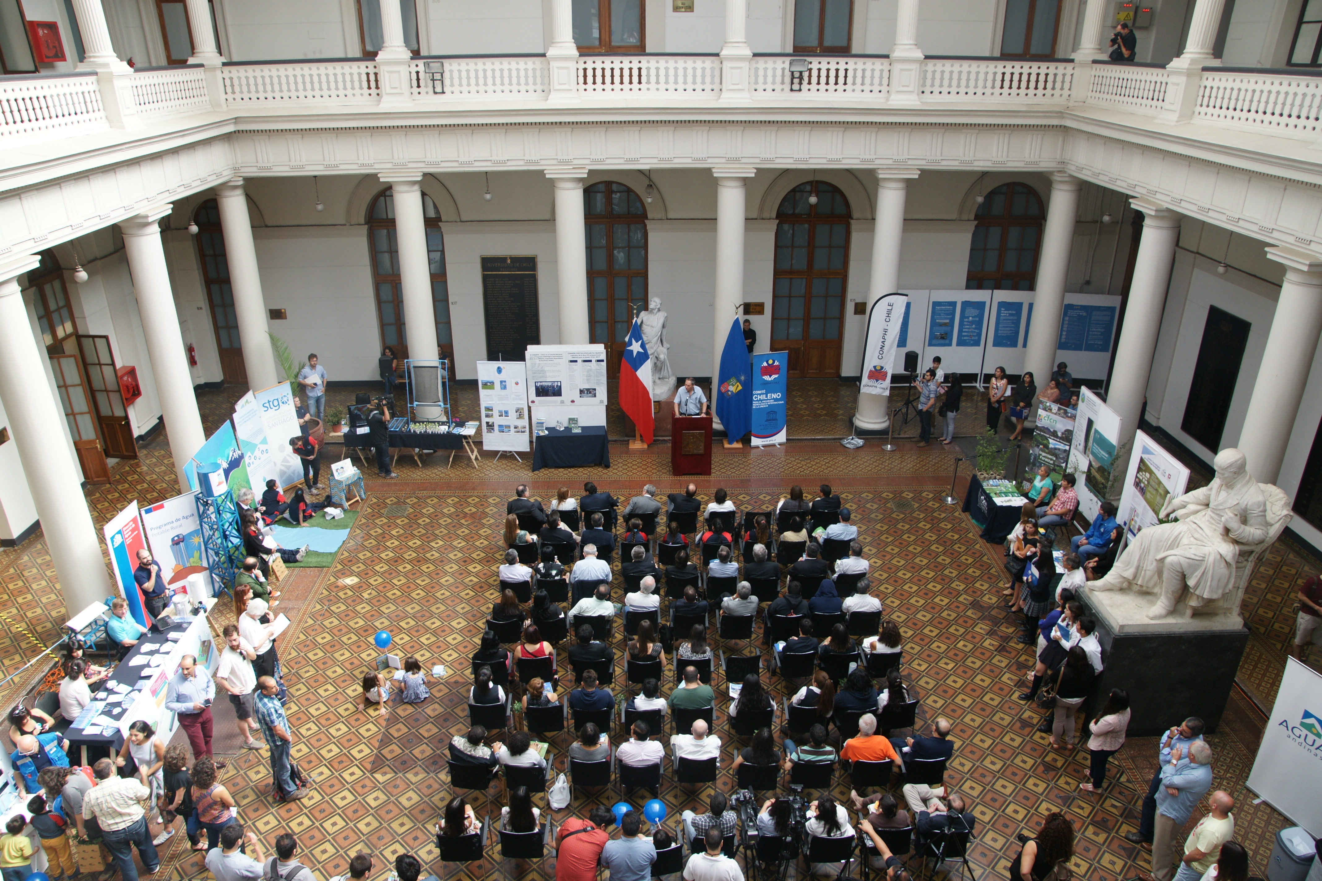 DGA participó en celebración del Día Mundial del Agua organizada por Conaphi-Chile